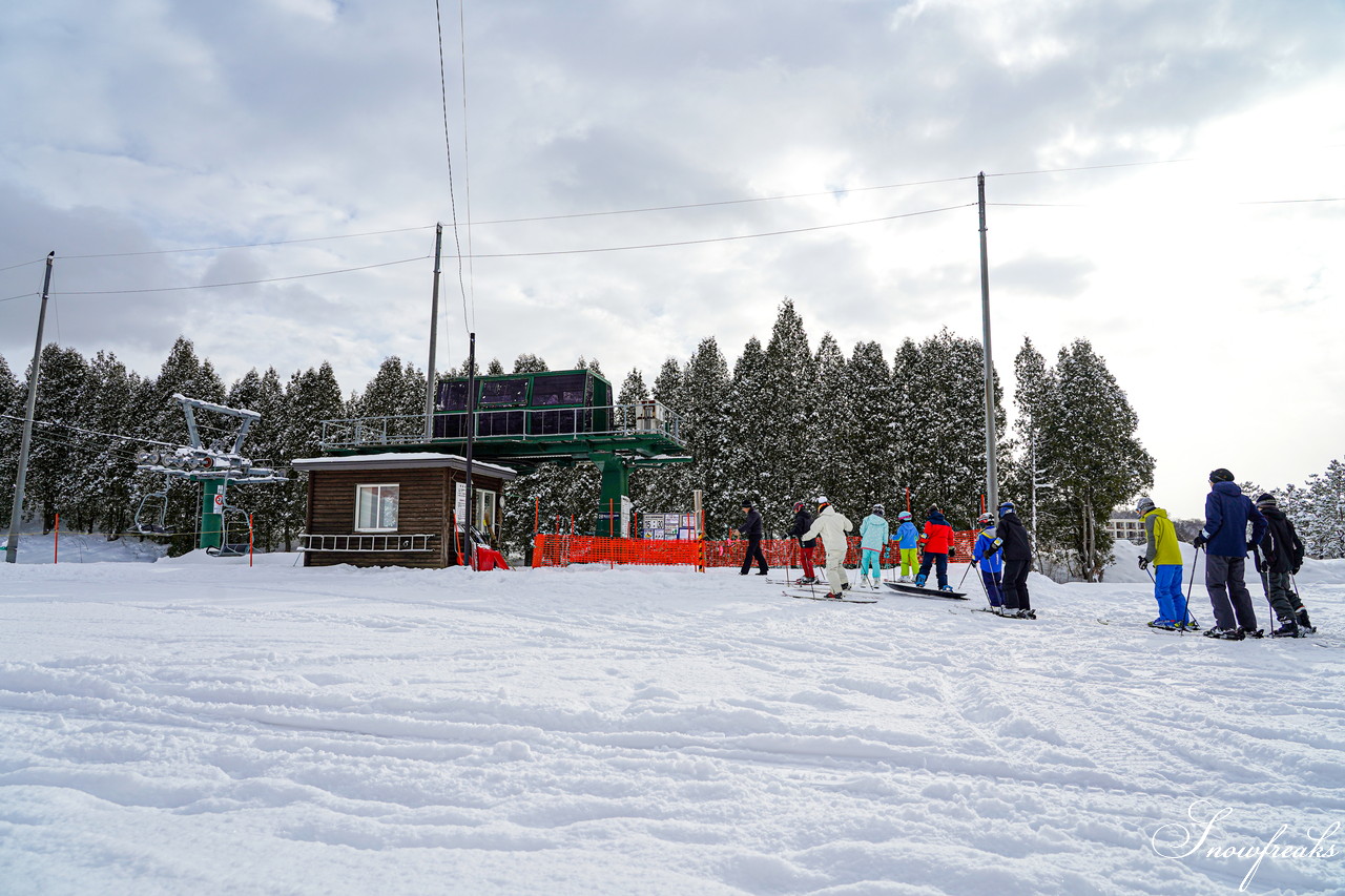 国設芦別スキー場 オープン初日から大盛況！でも、今シーズン限りでスキー場廃止…？素晴らしいゲレンデと美味しい食堂を持つローカルゲレンデ！